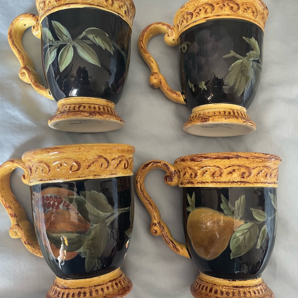 4 Raymond Waites Pompeii mugs
